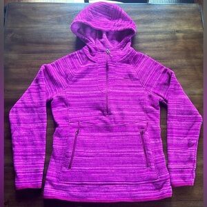 The North Face Pullover 1/4 Zip Hoodie 100% Polyester